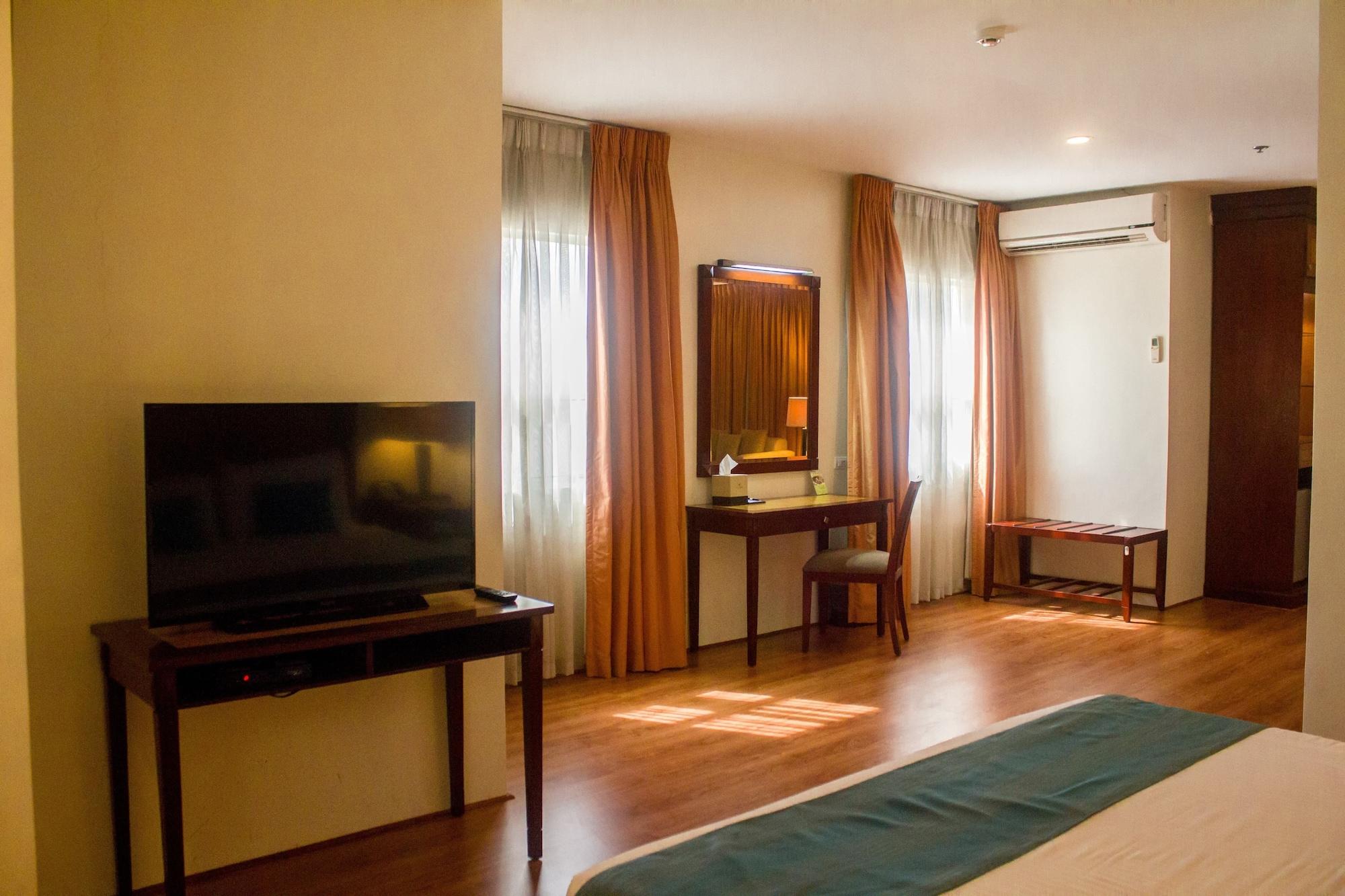 Citi Park Hotel Cebu Powered By Cocotel מראה חיצוני תמונה